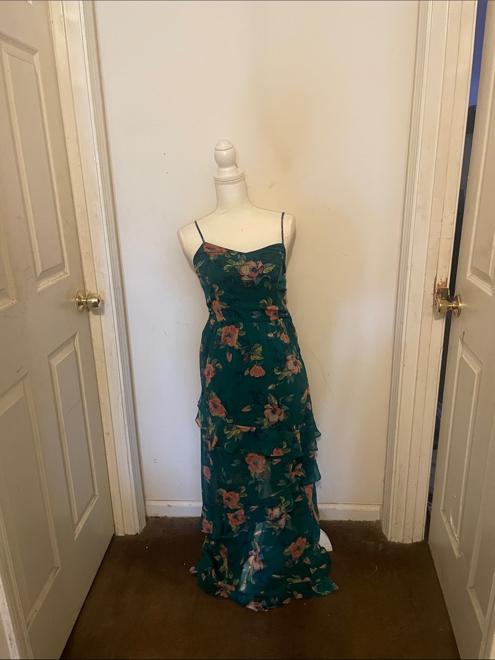 Green Floral Spaghetti-Strap Maxi Dress